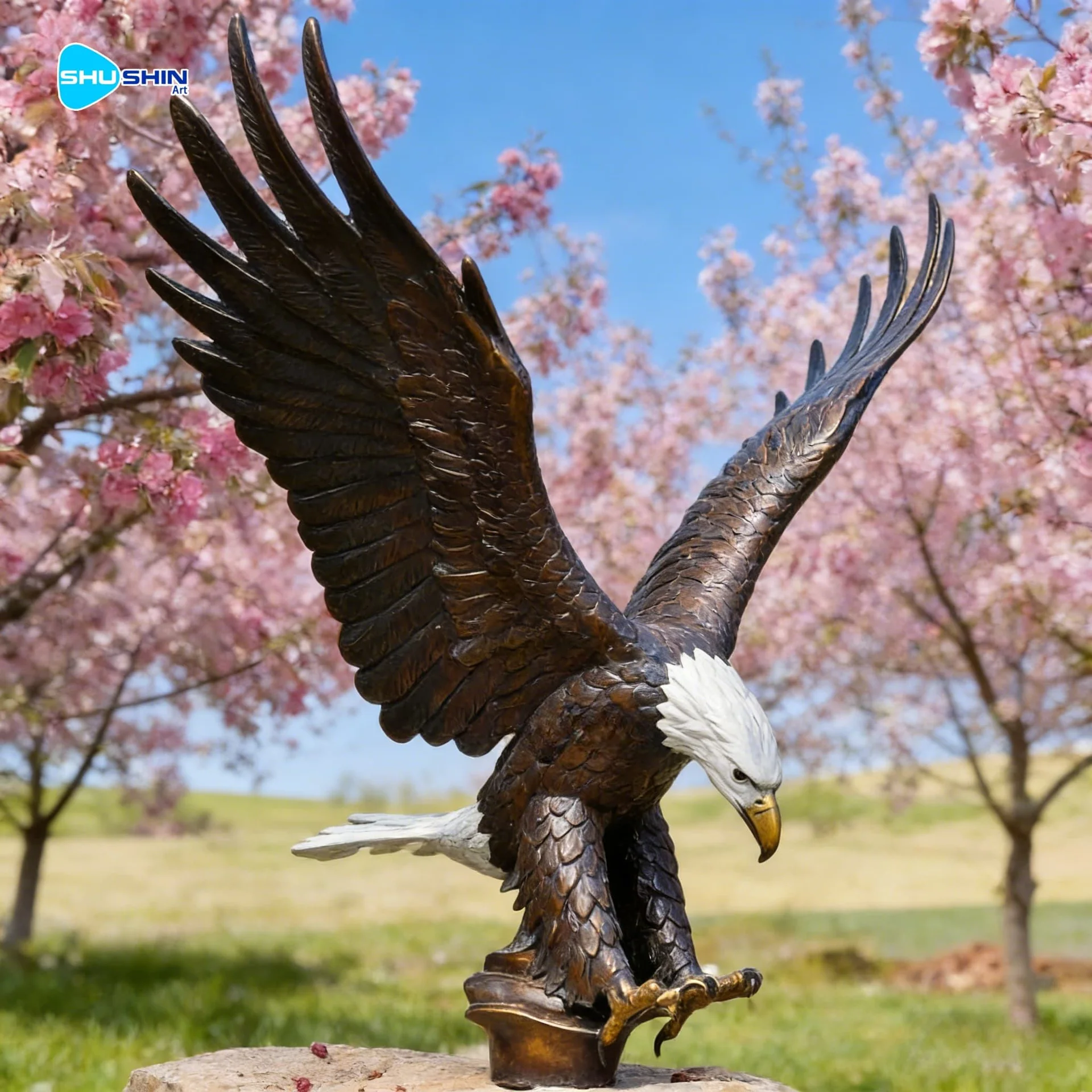 Customized Outdoor Life Size Modern Plated Bronze Hawk Eagle Statue Sculpture Wi
